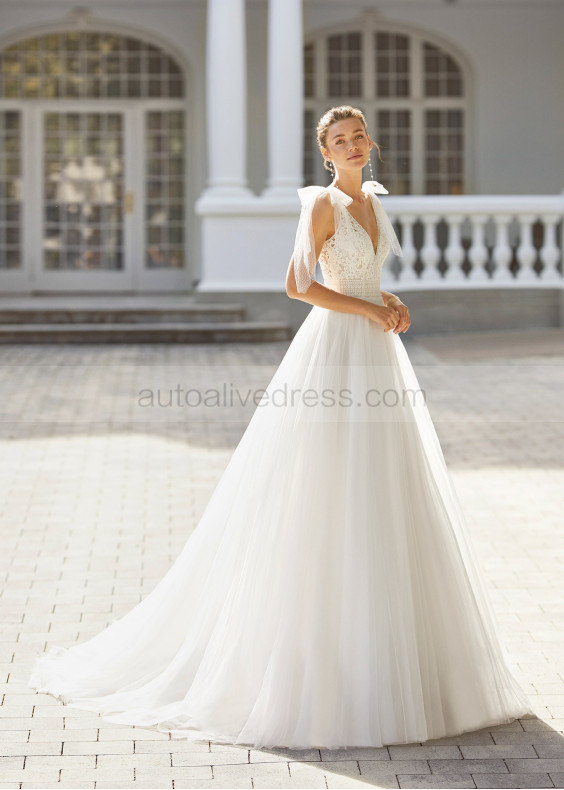 V Neck Ivory Lace Tulle Bohemian Wedding Dress